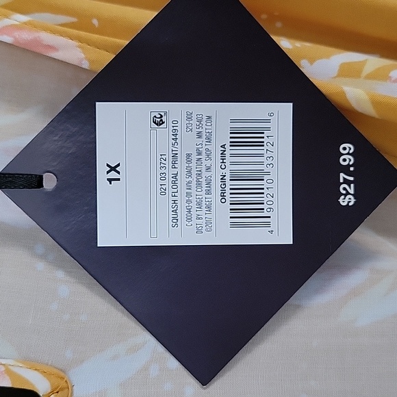 Ava & Viv Squash Floral Print Romper Plus Size 1X V-Neck Closure - Picture 13 of 15